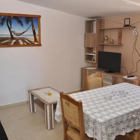 Eva Apartament Gornji Karin